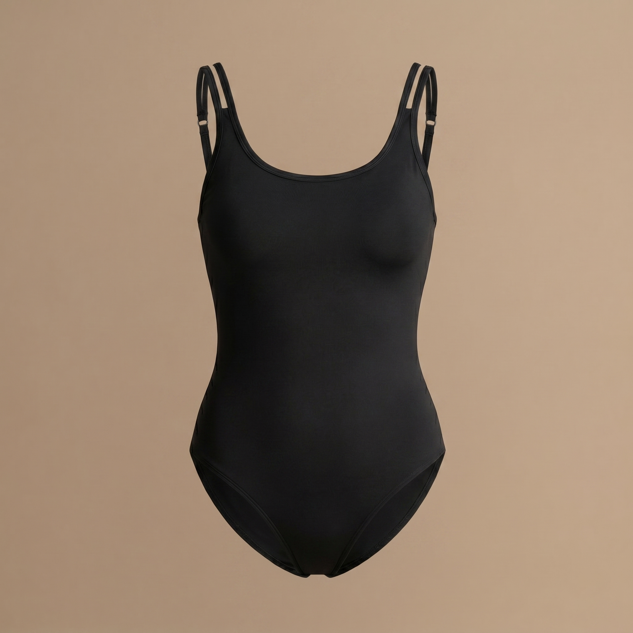 Floena Leakproof Period One-Piece Swimsuit — schwarze Periodenbademode vor neutralem Hintergrund